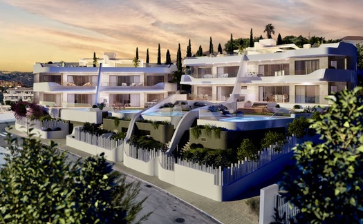 Penthouses haut de gamme juste à côté du terrain de golf avec vue sur la mer et piscines privées à Marbella